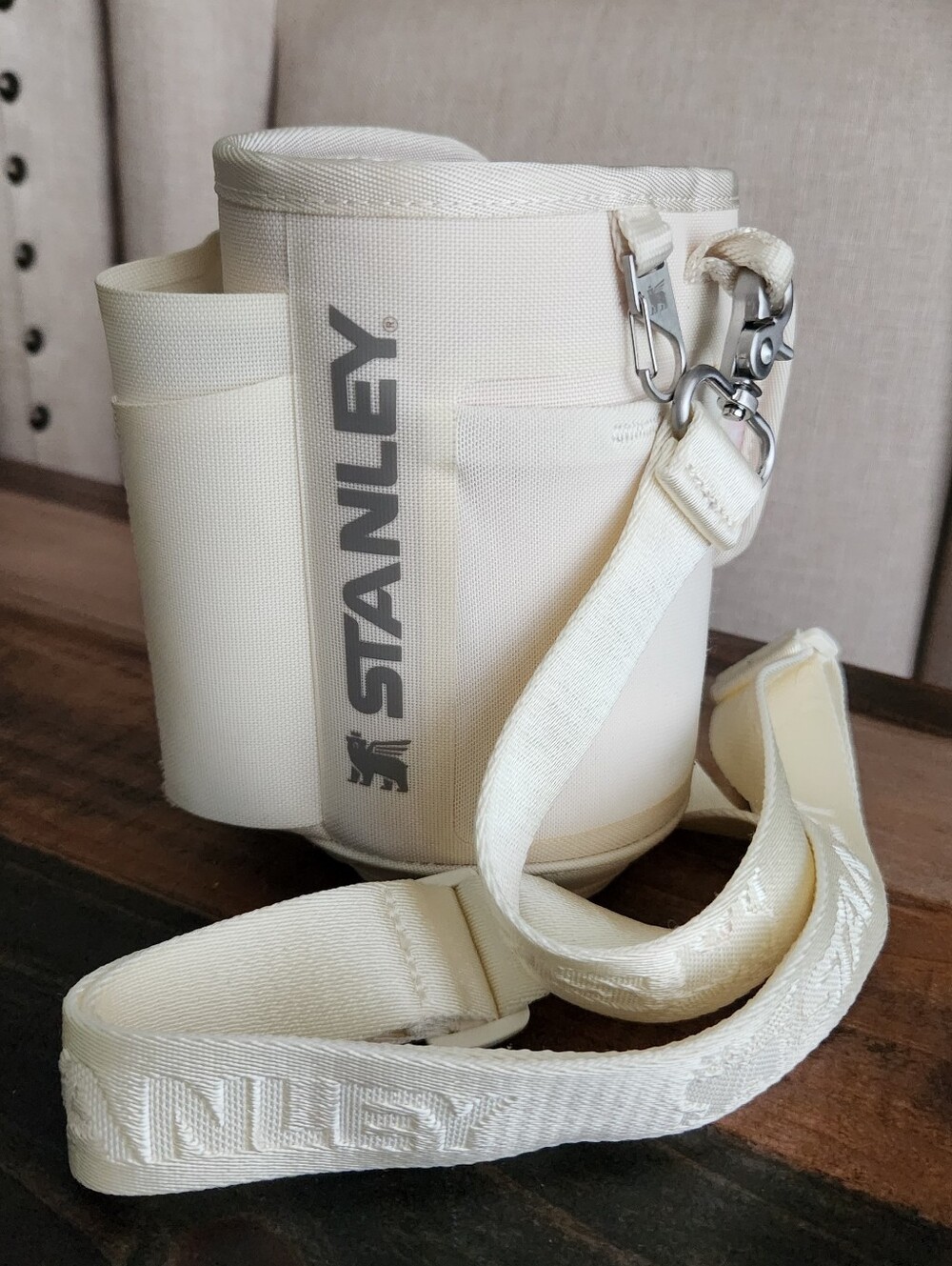 Stanley Cream Insulated Bottle Carrier with Strap